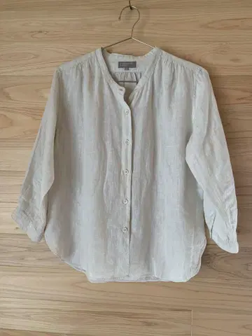 새상품급 마가렛 하우엘 밴드 카라 린넨 셔츠