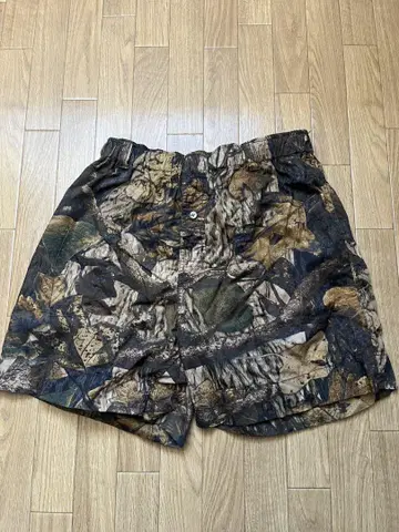 Willow Pants 리프 카모 숏 팬츠 사이즈 2 25SS