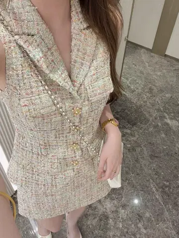 체크 무늬 미니 셋업, 모임 데이트에 딱 맞는 여름/가을 코디