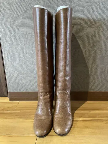 브라운 가죽 롱 부츠 중간 힐