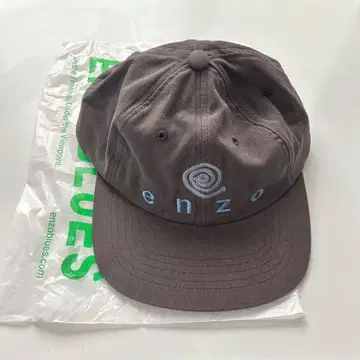 Enzo Blues 로고 베이스볼 캡 모자 그레이 [미사용 새상품]
