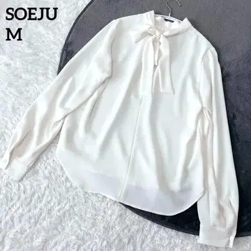 [ 컨디션 최상 ] 소주 새틴 백리본 롱 슬리브 블라우스 화이트 M 현행
