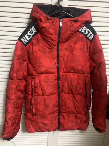 NESTA 카모플라쥬 다운 자켓