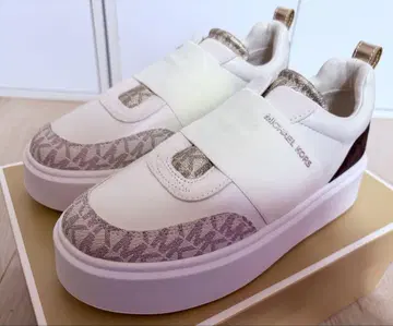 MICHAEL KORS Romey 23cm 화이트 통굽 슬립온