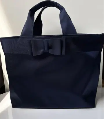 네이비 토트백 리본 포함 졸리콤앙쿨