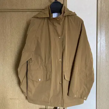 MACKINTOSH PHILOSOPHY 후드 부착 카멜색 자켓