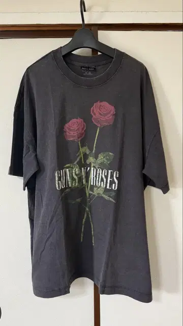 GUNS N' ROSES 장미 디자인 T셔츠 XL