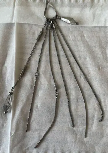 실버색 목걸이