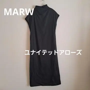 MARW 블랙 하이넥 롱 원피스