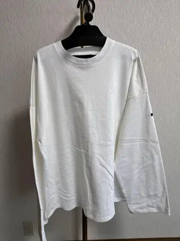 르 미노르 화이트 긴팔 T셔츠 Taille 4