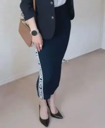 MICHAEL KORS 네이비 타이트 니트 스커트 M