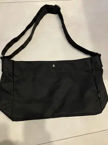 거의 미사용품 블랙 숄더백 PACKING