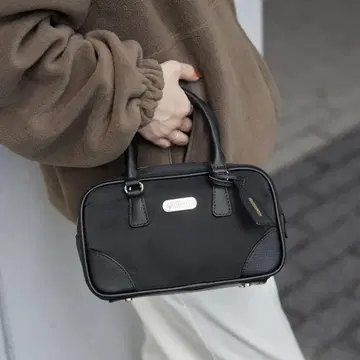 OUTDOOR 아웃도어 SLOBE 별주 스퀘어 숄더백