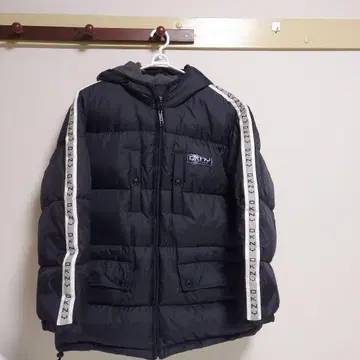 DKNY 다운 자켓 네이비