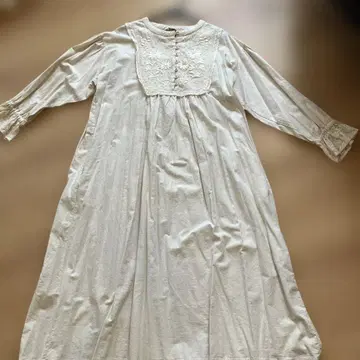 새상품 가을 귀여운 레이스 원피스