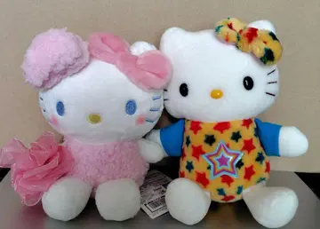 헬로키티 봉제 인형 2개 세트