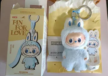 THE MONSTER PIN FOR LOVE 신상 러브핀 알파벳 d