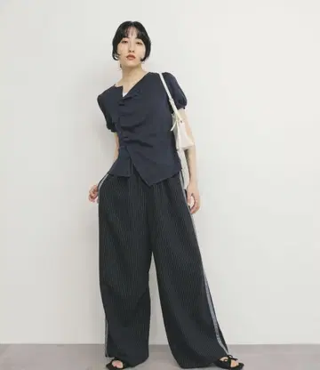 네이비 블라우스 kbf KBF 비대칭 디자인 티셔츠