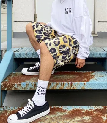 RVCA 레오파드, 레오파드 무늬 숏팬츠