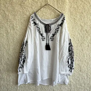 키로만 내추럴 자수 튜닉 L 소프트 내추럴 상의