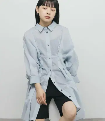 KBF 허리 턱 시어 스트라이프 미니 원피스
