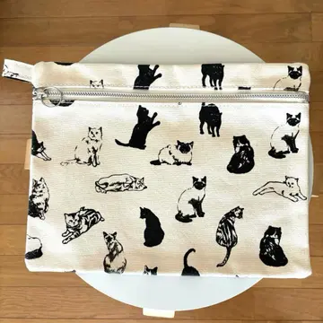 [ 새상품 레어 ] TEMBEA 템베아 클러치백 플랫 파우치 CAT