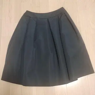 M-premierBLACK 플레어 스커트 34