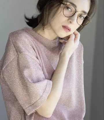 라메 하프 슬리브 상의