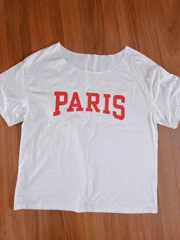 PARIS 프린트 화이트T셔츠 원 숄더