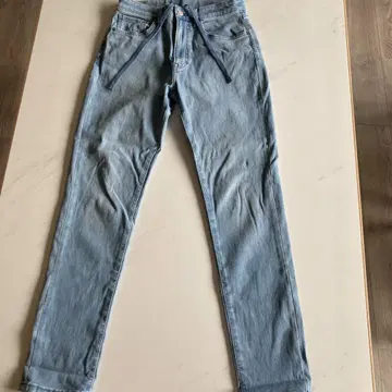 새상품급 UNIQLO EZY 청바지 S 사이즈