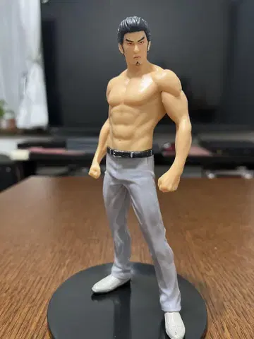 용과 같이 키류 카즈마 피규어 약 17cm