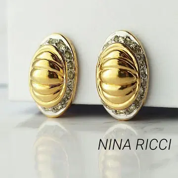 [ 컨디션 최상 ] NINA RICCI 니나리치 귀찌 돔 큐빅