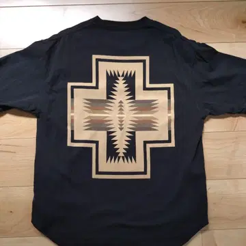 PENDLETON 기하학 패턴 블랙 반팔 T셔츠