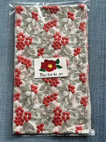 TSUBAKIAN 폼폼 플라워 장식용 깃