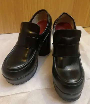 [ YOSUKE ] 요스케 통굽 로퍼 부츠