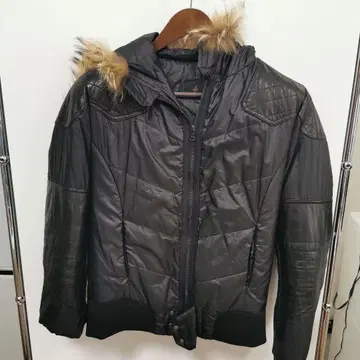 ATO 퍼 후드 숏 기장 다운 자켓