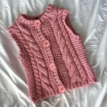 ZARA 플라워 버튼 니트 베스트