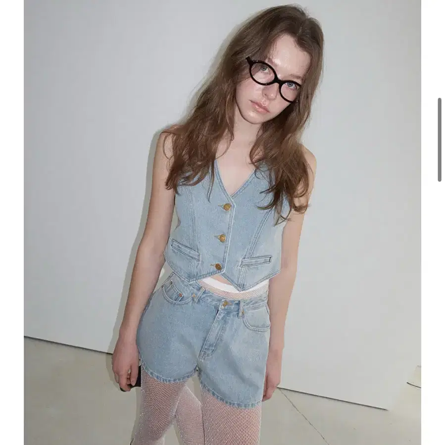 Smoothmood Tobacco Des Pres Leather Jacket on Bunjang Global Site.