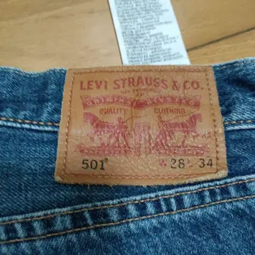 LEVI'S 501 콘 데님 W28 L34 화이트 오크 빨간 귀