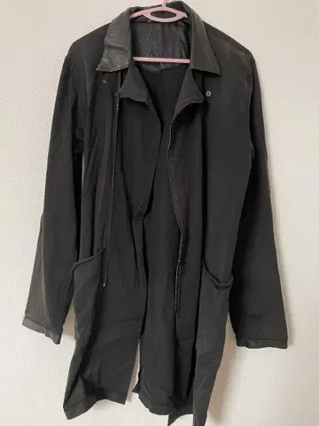 ego t ri pping 블랙 롱 코트 가죽 카라 부착