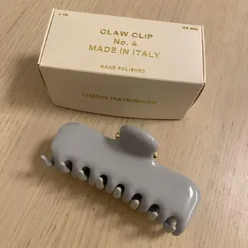 UNDO HAIR WARE NO. 4 CLAW CLIP/ SAGE