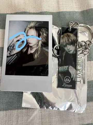 JILUKA Zyean 키링과 폴라로이드 세트