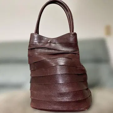 미키아모 포모도로 브라운 가죽 핸드백