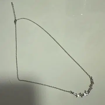 에메랄드 컷 스톤 목걸이