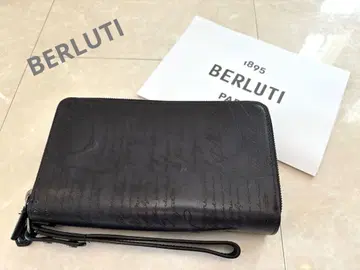 BERLUTI 벨루티 탈리 스크리트 가죽 롱 지퍼 지갑