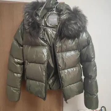 DUVETICA 다운 카키 사이즈 40