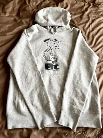 FTC 스누피 후드티 그레이