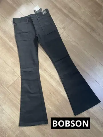 [ BOBSON ] 블랙 부츠컷 데님 [ 택 포함 새상품 ]