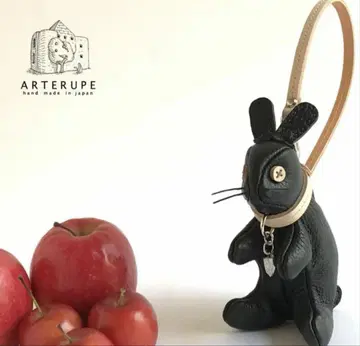 ARTE RUPE 새상품 가죽 백참 키링 파우치 천연 가죽