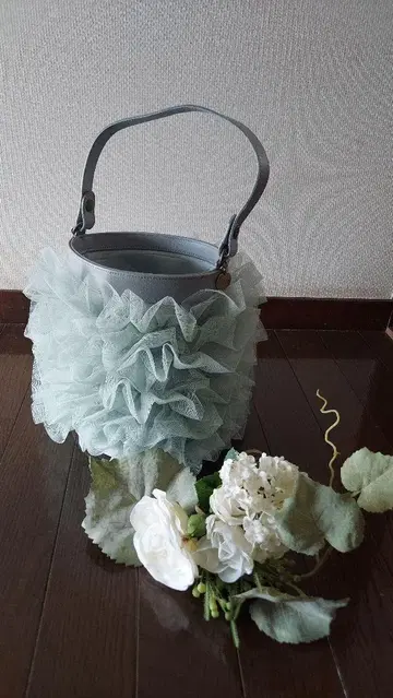 랩처 민트 그린 버킷백